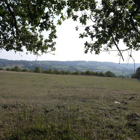 Bed and Breakfast Les Miquelots Pont-d'Ouilly Экстерьер фото